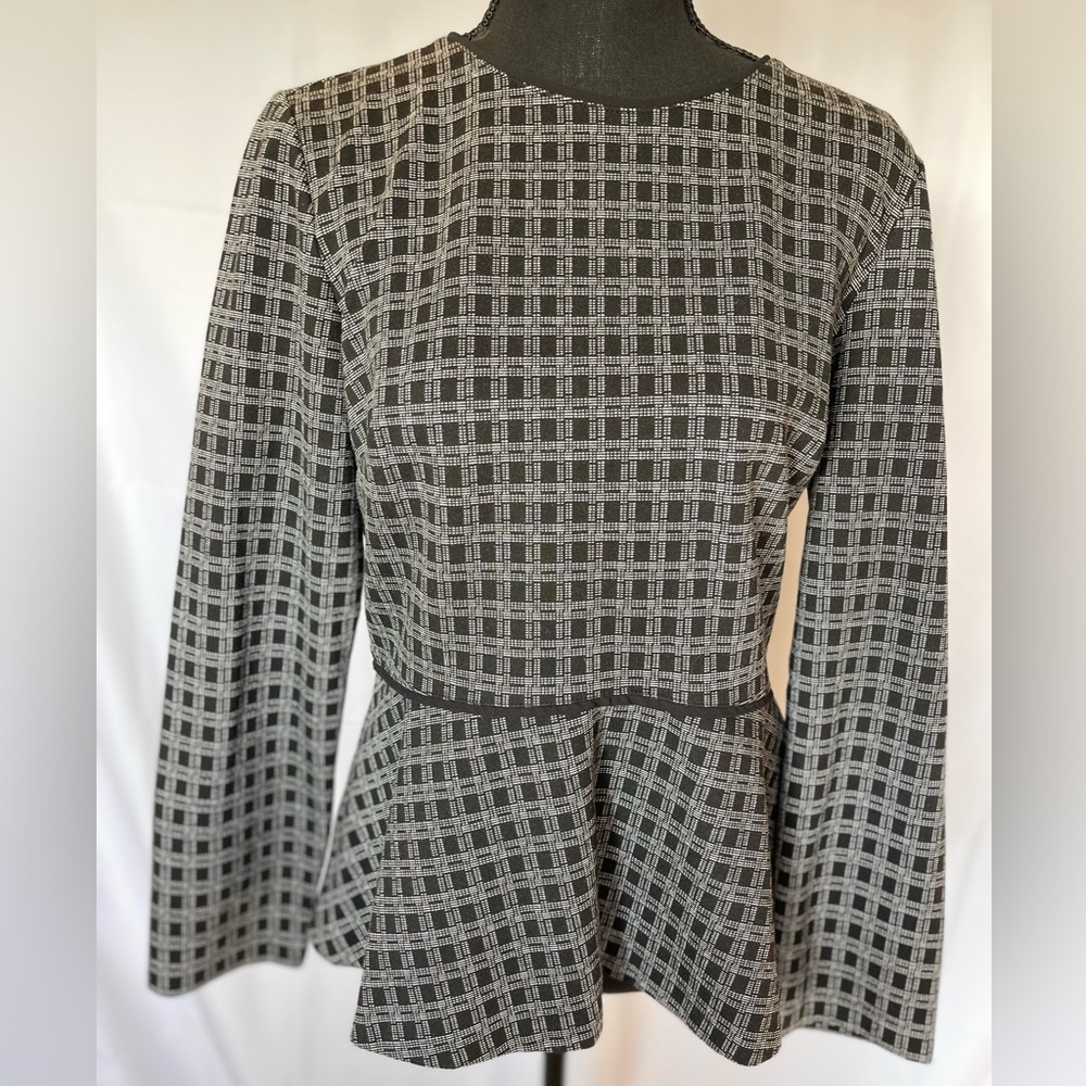 ANN TAYLOR peplum top, Size M in Black and Grey